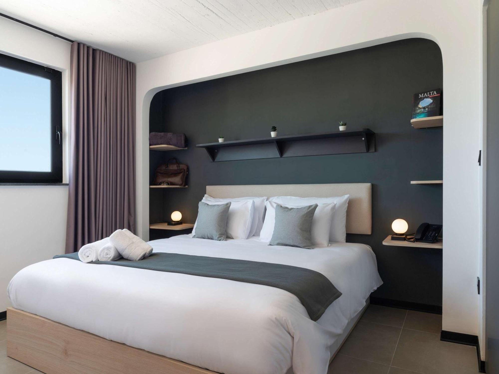 Adagio Malta Aparthotel 4*